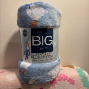 New The Big One Goose Throw Blanket